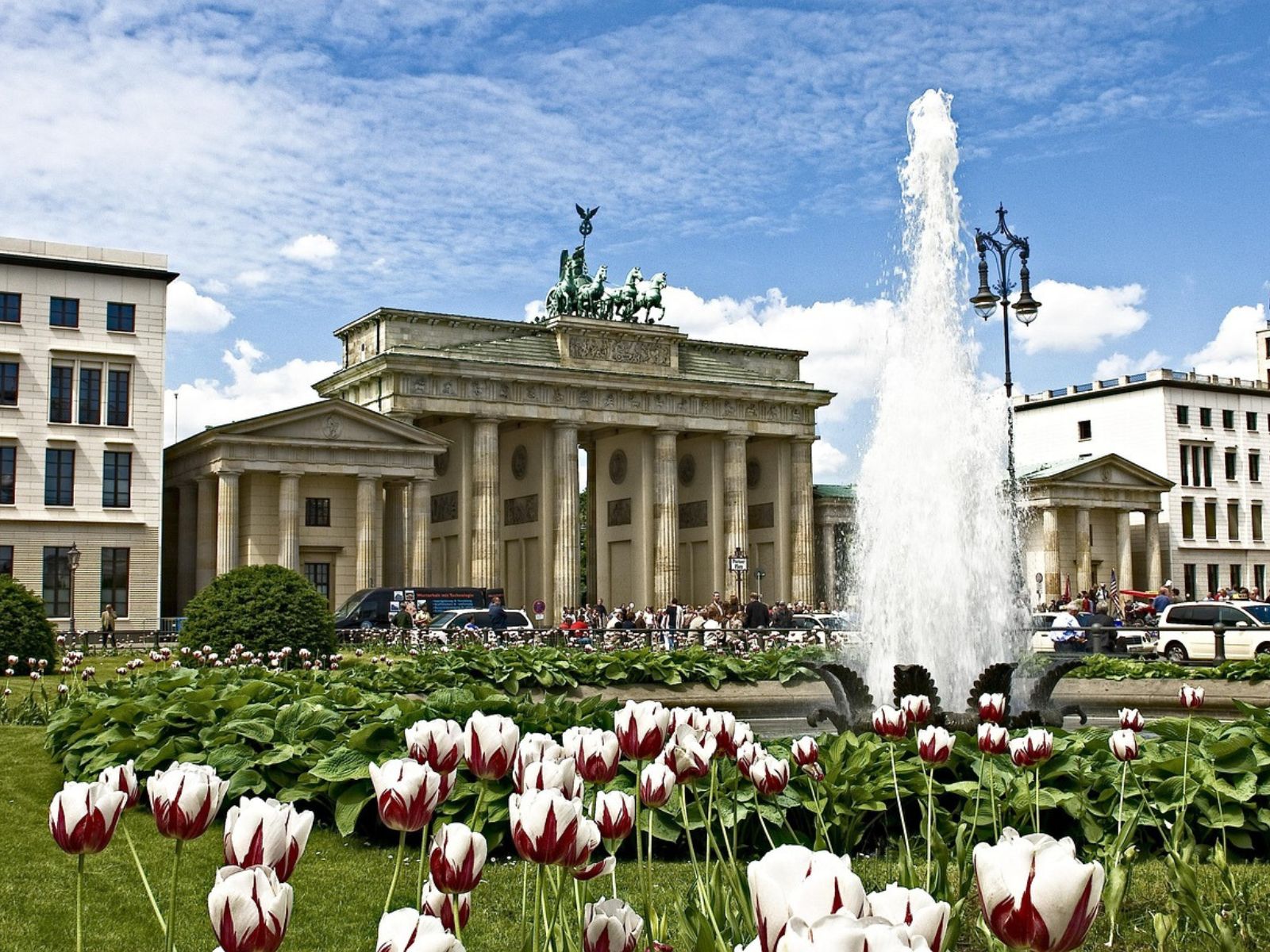 brandenburg gate berlin germany