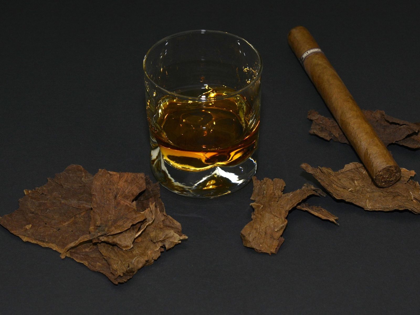 alcohol tobacco